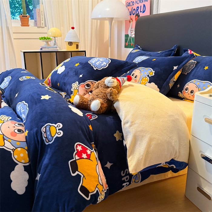 91家纺网 家纺一手货源 找家纺 艾特你 2025新款小清新高克重牛奶绒印花四件套 太空宝宝