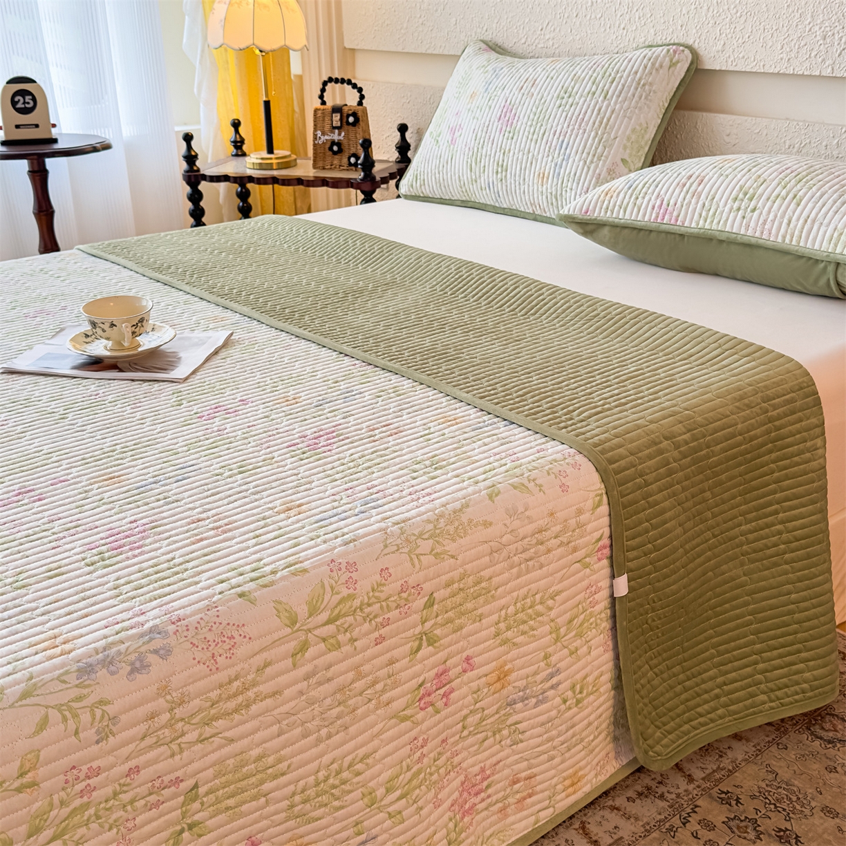 91家纺网 家纺一手货源 找家纺 恒爱家纺 2025新款全棉宝宝绒双拼床盖三件套 情人草