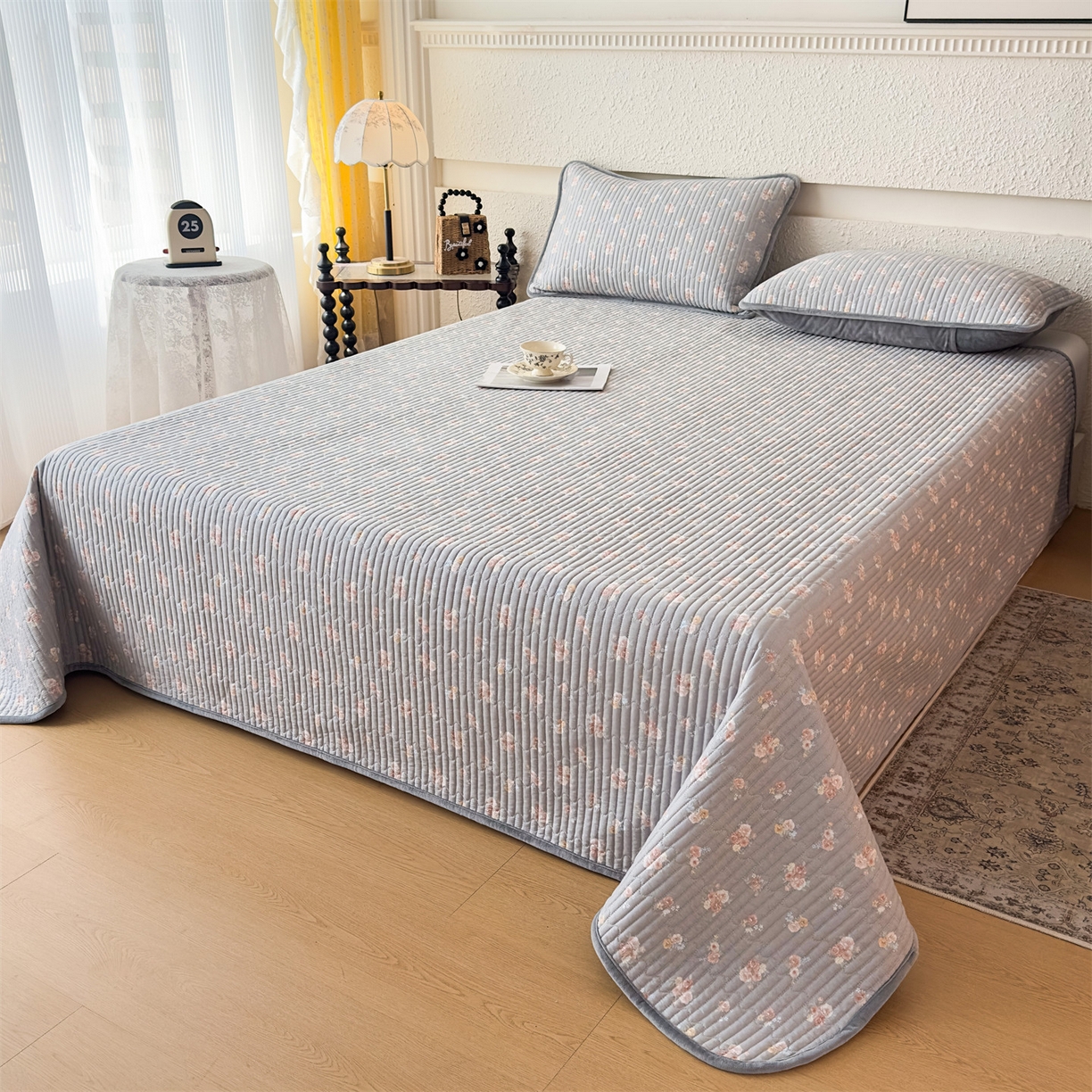 91家纺网 家纺一手货源 找家纺 恒爱家纺 2025新款全棉宝宝绒双拼床盖三件套 韶华