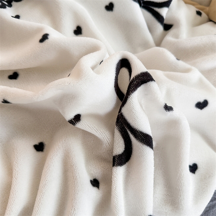 91家纺网 家纺一手货源 找家纺 艾特你 2025新款小清新高克重牛奶绒印花四件套 夜曲