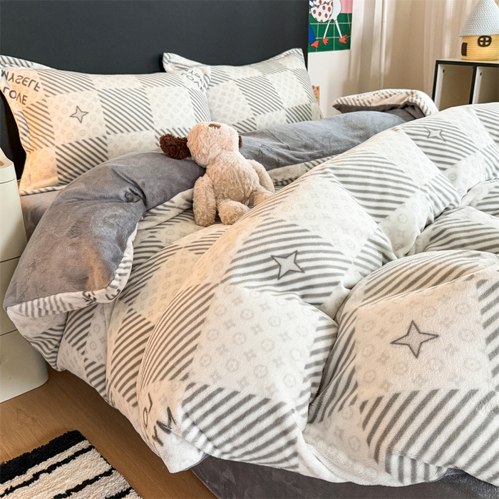 91家纺网 家纺一手货源 找家纺 艾特你 2025新款小清新高克重牛奶绒印花四件套 竹笙