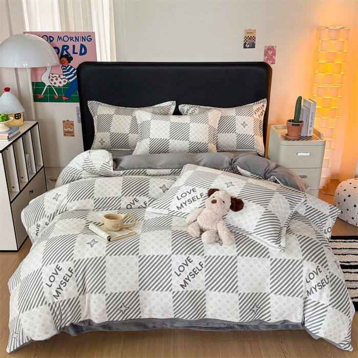 91家纺网 家纺一手货源 找家纺 艾特你 2025新款小清新高克重牛奶绒印花四件套 竹笙