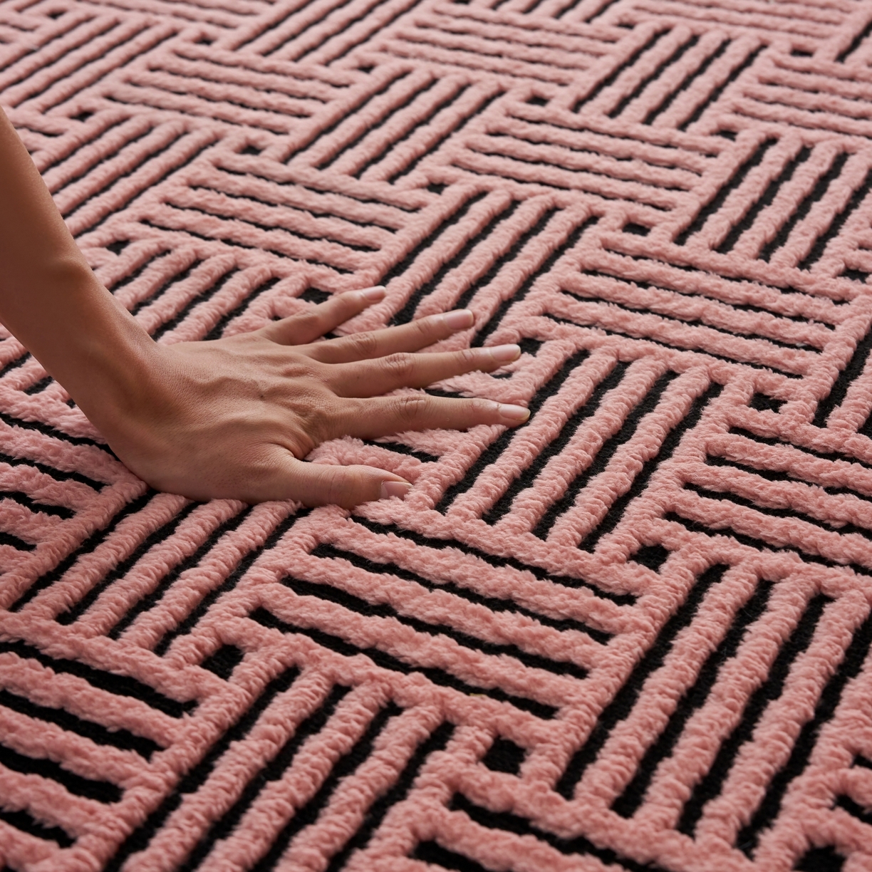 91家纺网 家纺一手货源 找家纺 航途席业 2025新款亲肤舒适地垫 利奥-清粉