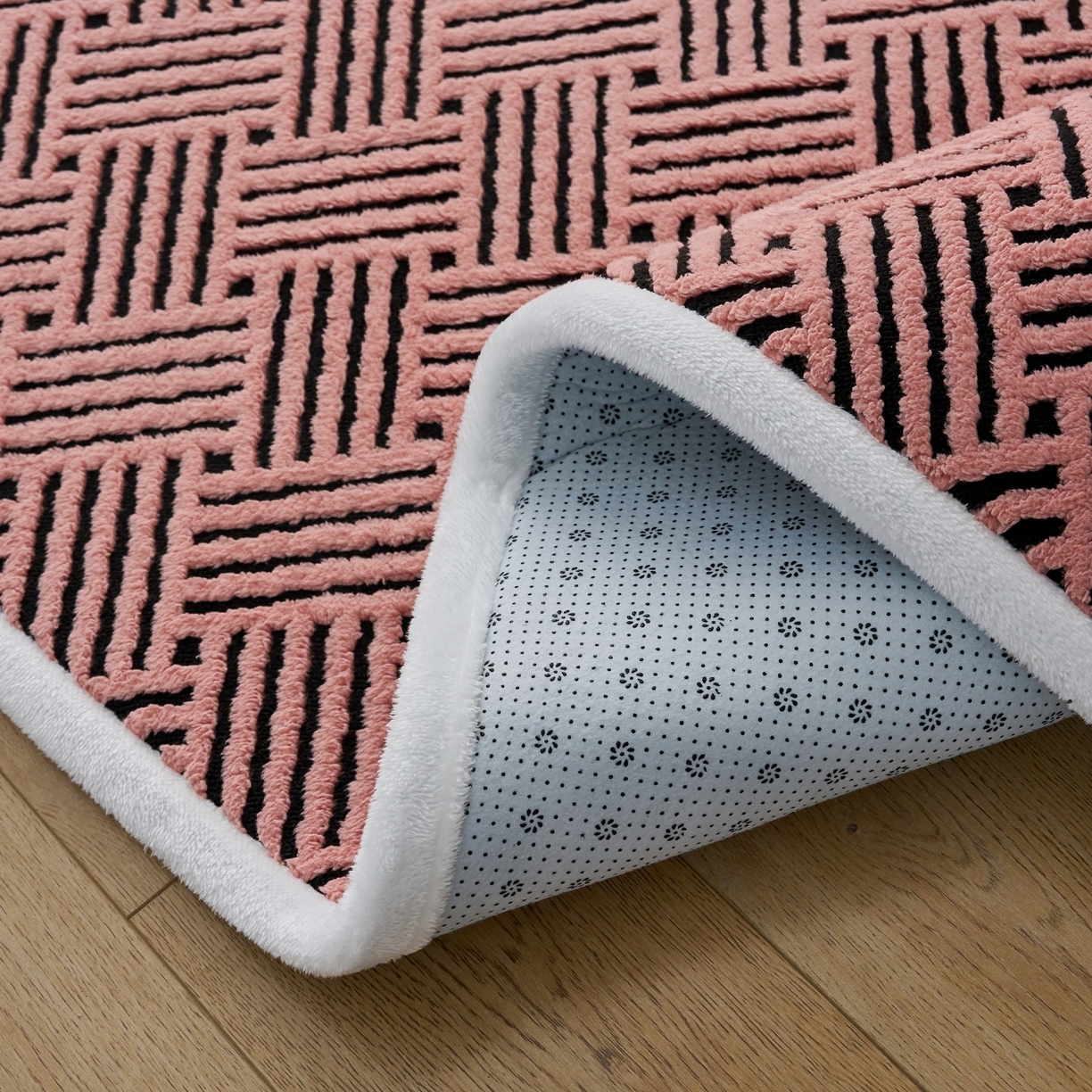 91家纺网 家纺一手货源 找家纺 航途席业 2025新款亲肤舒适地垫 利奥-清粉