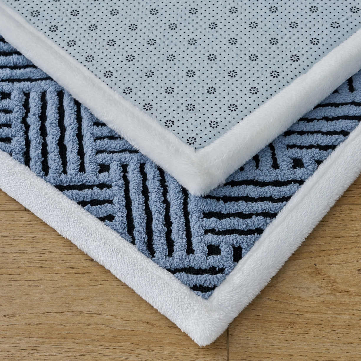 91家纺网 家纺一手货源 找家纺 航途席业 2025新款亲肤舒适地垫 利奥-星蓝