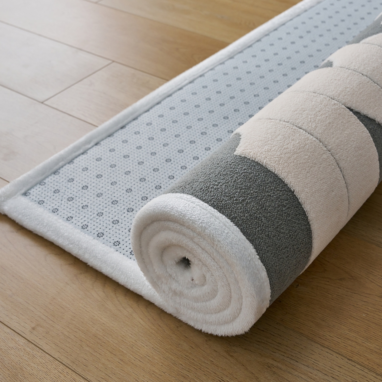 91家纺网 家纺一手货源 找家纺 航途席业 2025新款亲肤舒适地垫 留白-玄灰