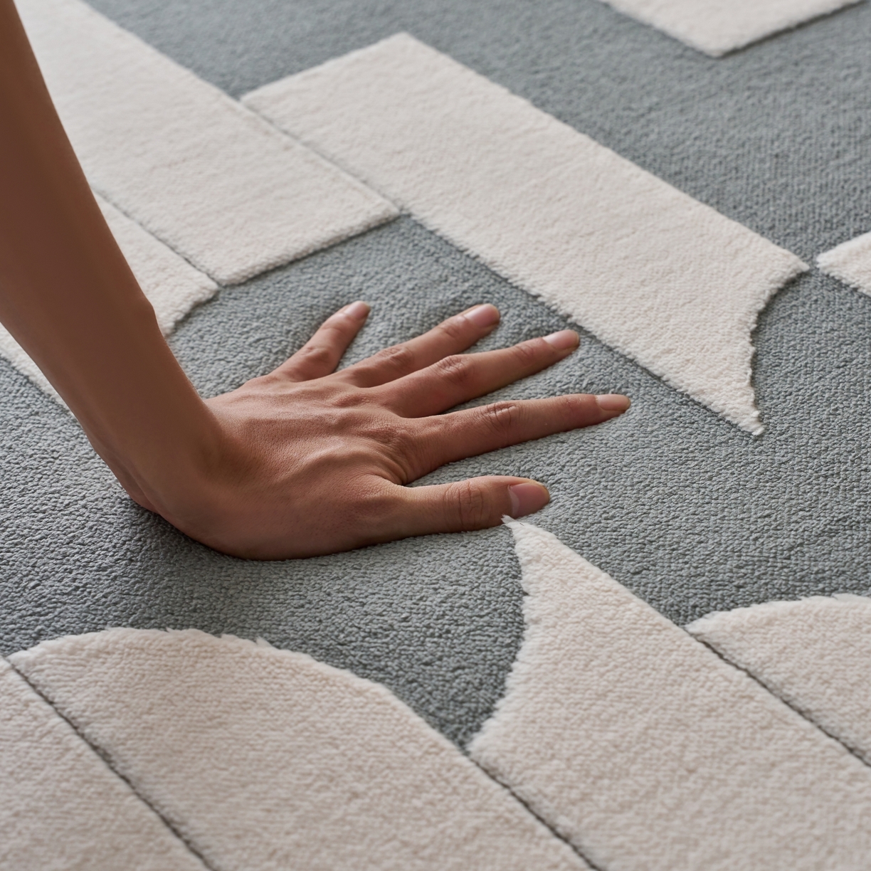 91家纺网 家纺一手货源 找家纺 航途席业 2025新款亲肤舒适地垫 留白-玄灰