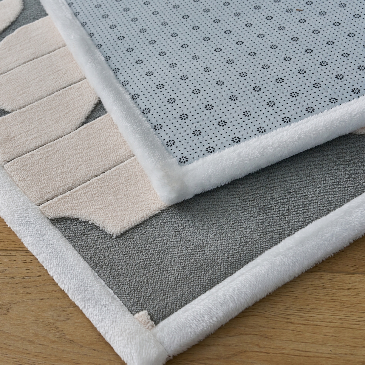 91家纺网 家纺一手货源 找家纺 航途席业 2025新款亲肤舒适地垫 留白-玄灰