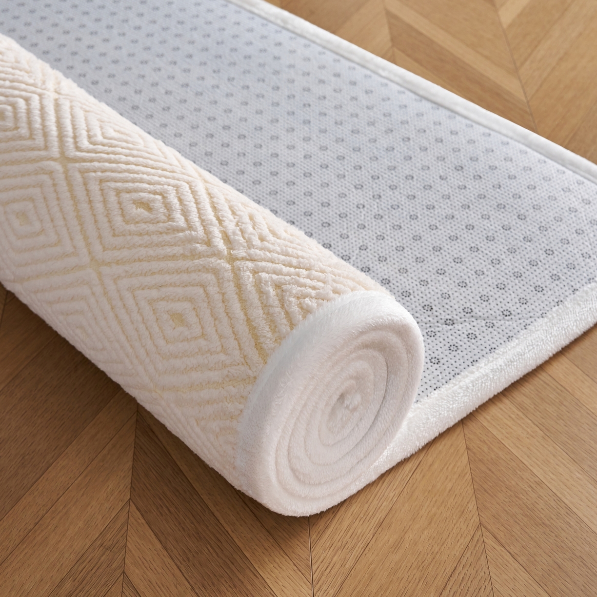 91家纺网 家纺一手货源 找家纺 航途席业 2025新款亲肤舒适地垫 梦回-暖月