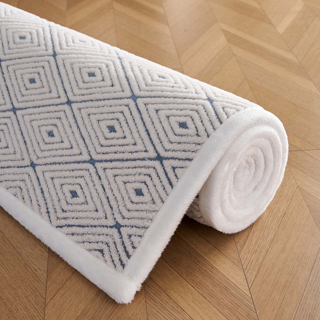 91家纺网 家纺一手货源 找家纺 航途席业 2025新款亲肤舒适地垫 梦回-远蓝