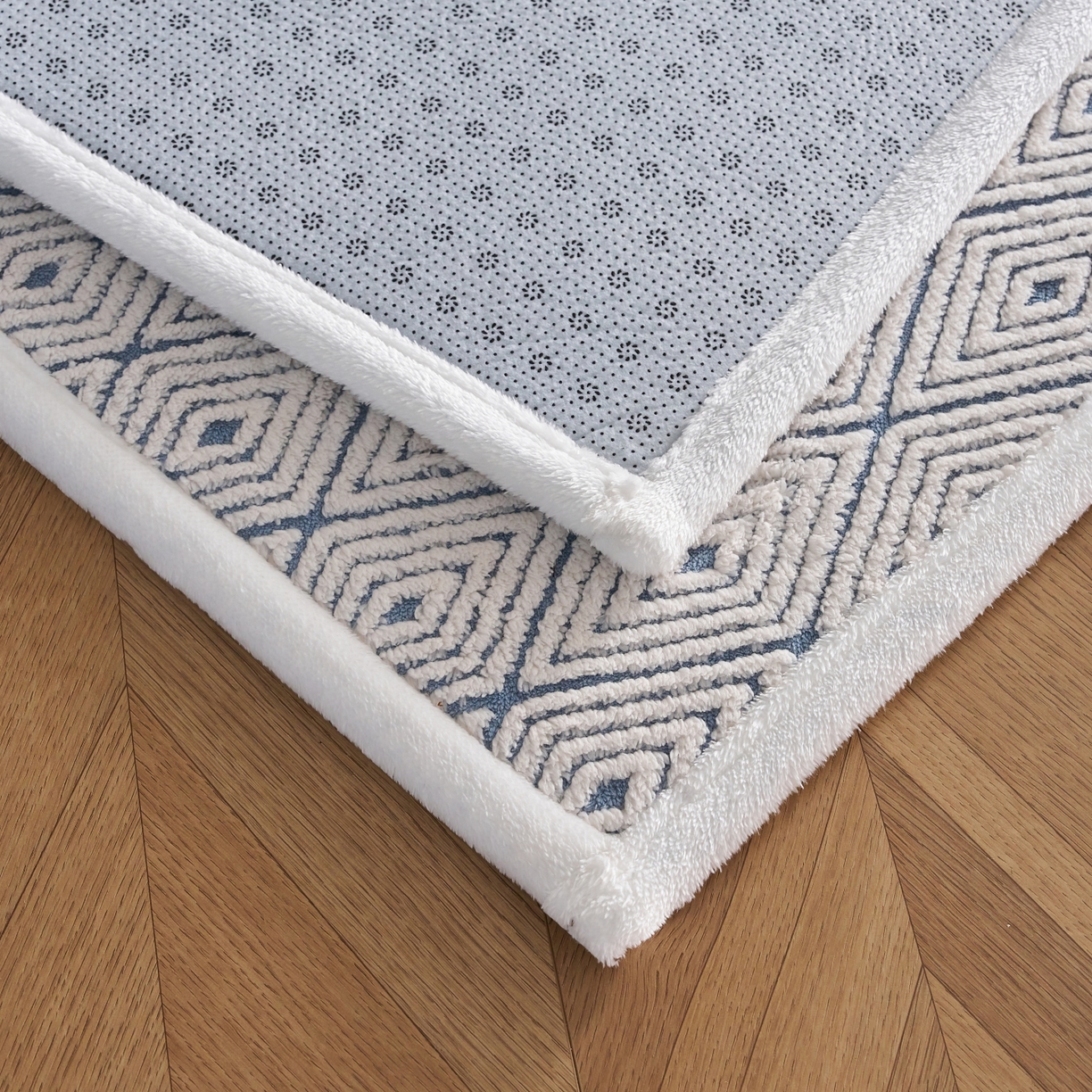 91家纺网 家纺一手货源 找家纺 航途席业 2025新款亲肤舒适地垫 梦回-远蓝