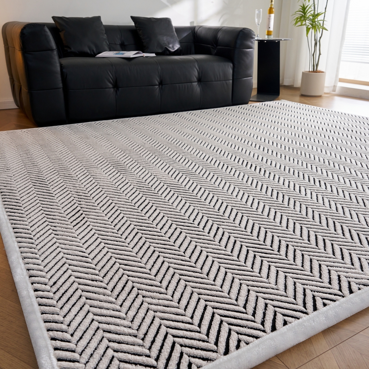 91家纺网 家纺一手货源 找家纺 航途席业 2025新款亲肤舒适地垫 莫尼-黑白