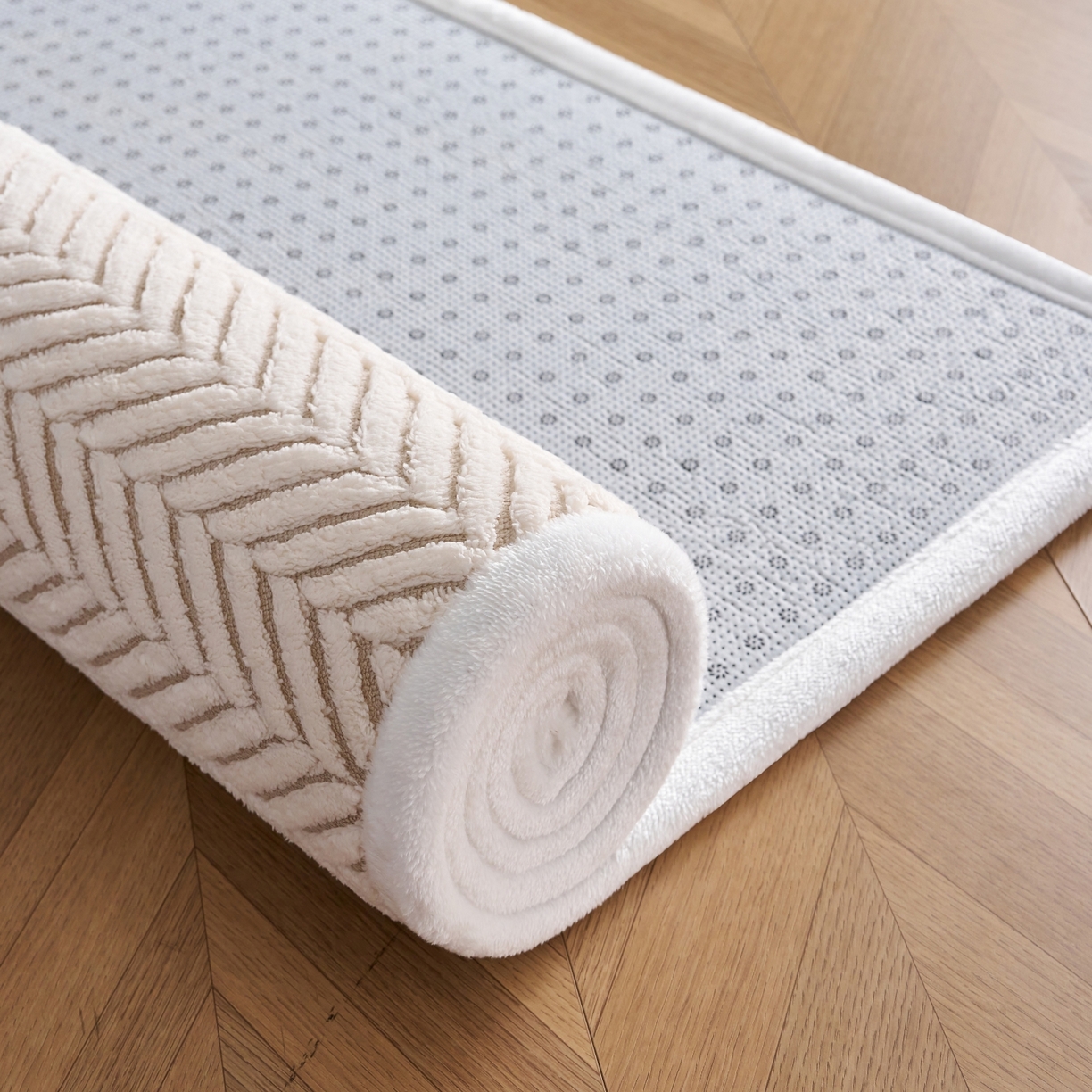 91家纺网 家纺一手货源 找家纺 航途席业 2025新款亲肤舒适地垫 莫尼-仙米