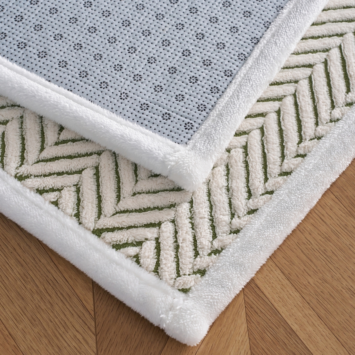 91家纺网 家纺一手货源 找家纺 航途席业 2025新款亲肤舒适地垫 莫尼-竹绿