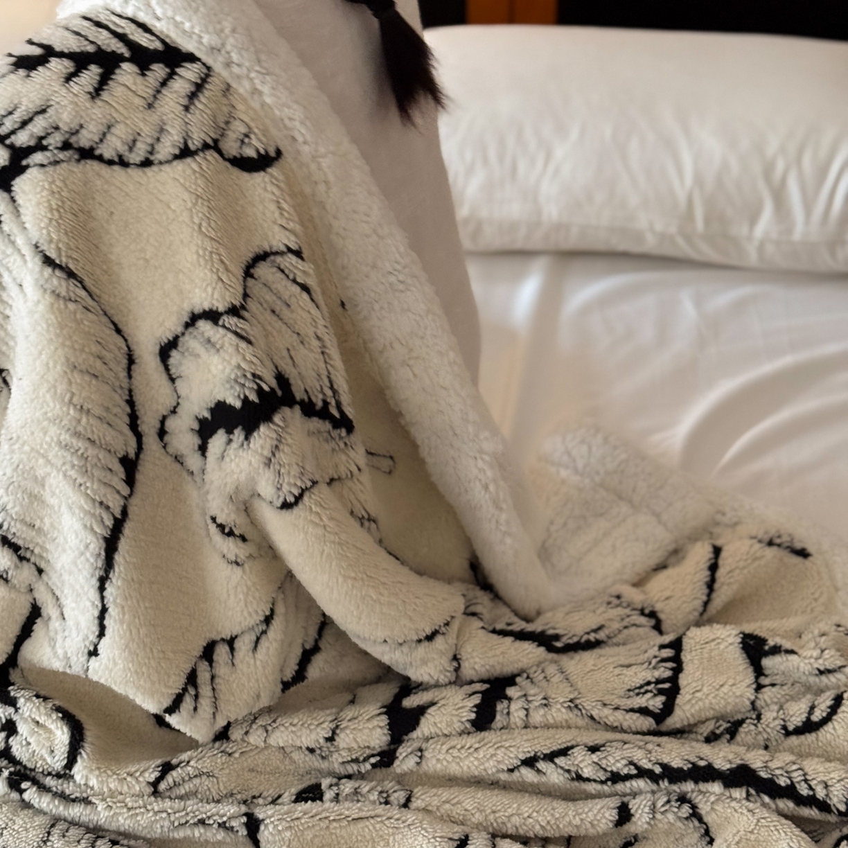 91家纺网 家纺一手货源 找家纺 云栖家居 2025双层加厚单双人毛毯午休毯立体提花羊羔绒盖毯 莫奈