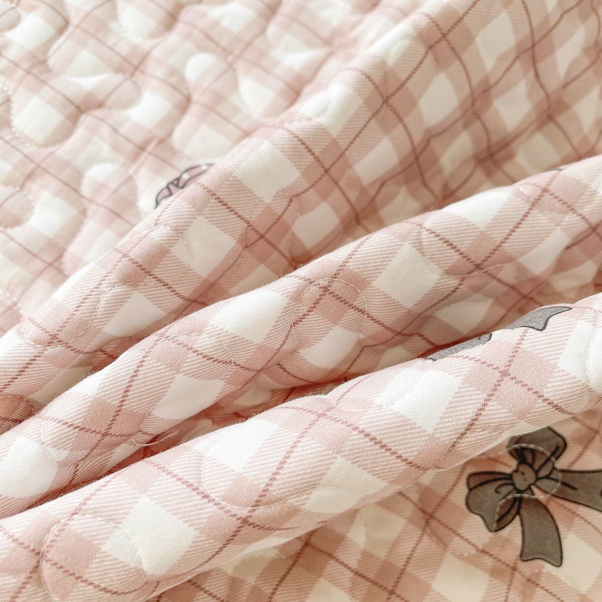 91家纺网 家纺一手货源 找家纺 笠裙 2025新款爆款A类水洗棉印花床盖四件套 床盖-蝶恋