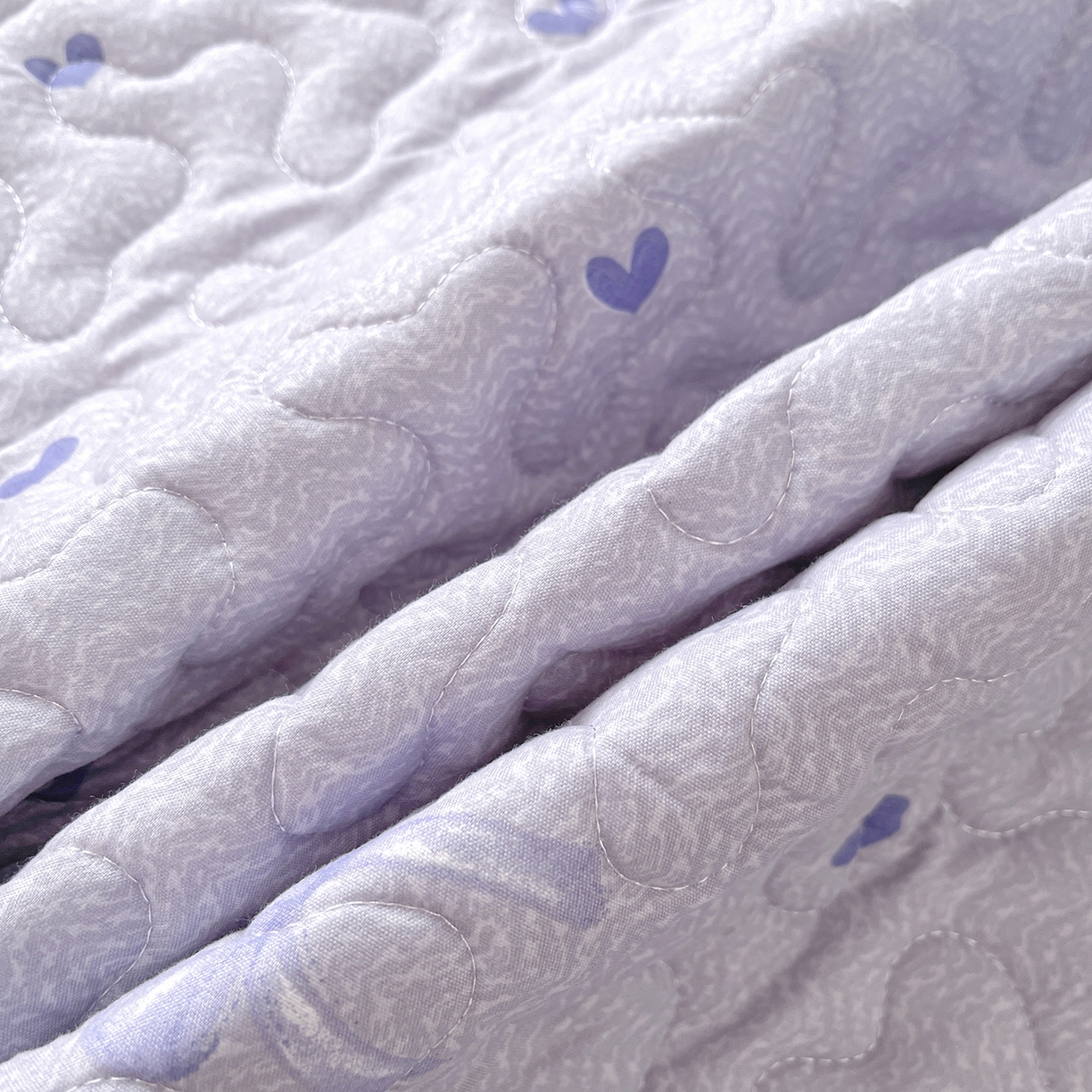 91家纺网 家纺一手货源 找家纺 笠裙 2025新款爆款A类水洗棉印花床盖四件套 床盖-心律