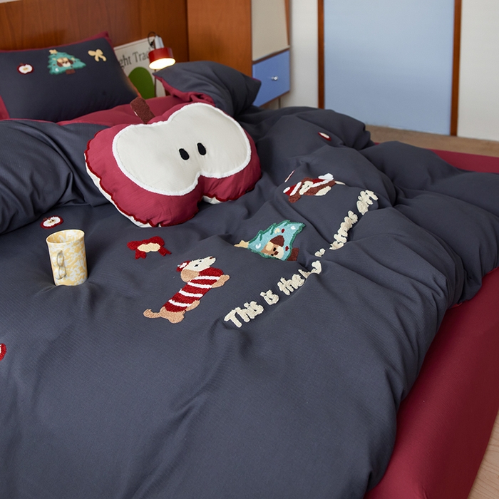 91家纺网 家纺一手货源 找家纺 风向标家纺 2025新款透气软织提花磨毛卡通毛巾绣四件套-风格一 苹果狗-蓝