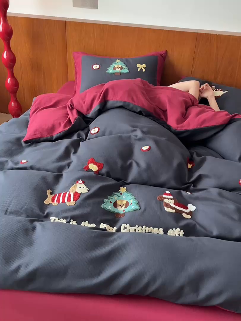 91家纺网 家纺一手货源 找家纺 风向标家纺 2025新款透气软织提花磨毛卡通毛巾绣四件套-风格一 苹果狗-蓝