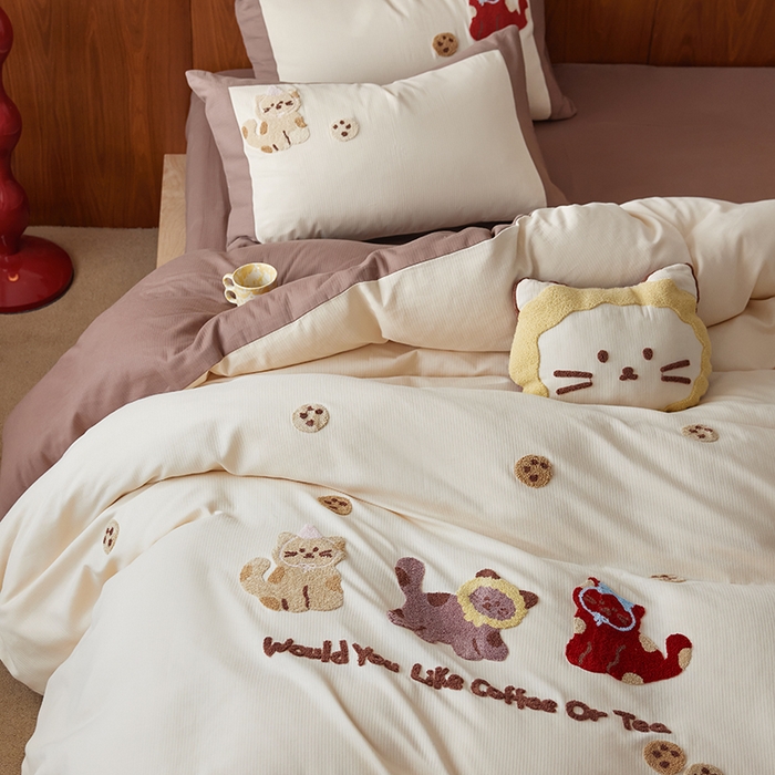 91家纺网 家纺一手货源 找家纺 风向标家纺 2025新款透气软织提花磨毛卡通毛巾绣四件套-风格一 曲奇猫