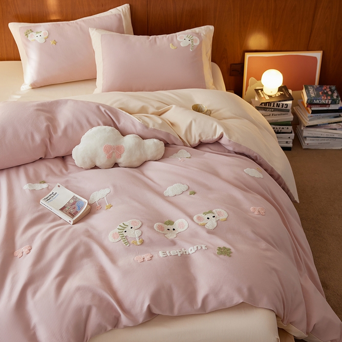 91家纺网 家纺一手货源 找家纺 风向标家纺 2025新款透气软织提花磨毛卡通毛巾绣四件套-风格一 云朵小象