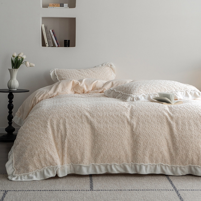 91家纺网 家纺一手货源 找家纺 （总）尺素 2025新款复古玫瑰兔毛牛奶绒花边款四件套