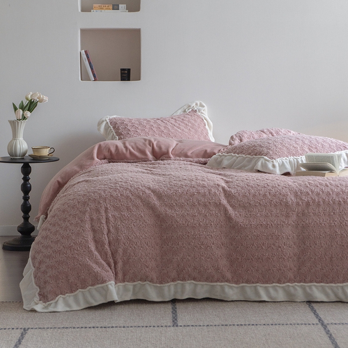 91家纺网 家纺一手货源 找家纺 尺素 2025新款纯棉卡通ins风四件套可爱少女风全棉被套纯色1.8床笠加大床单学生1.2三件套 清梦--浅黄