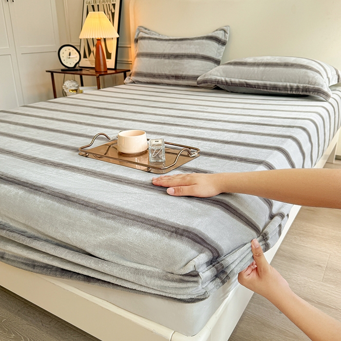 91家纺网 家纺一手货源 找家纺 （总）菡宝 2025新款简约良品风牛奶绒四件套-查尔斯系列 支持定做定制尺寸