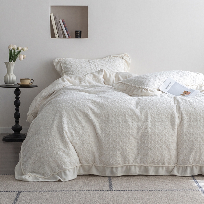 尺素 2025新款复古玫瑰兔毛牛奶绒花边款四件套 玫瑰花边 乳白