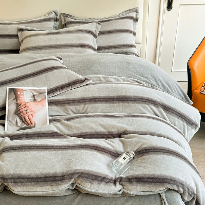 91家纺网 家纺一手货源 找家纺 菡宝 2025新款简约良品风牛奶绒四件套-查尔斯系列 支持定做定制尺寸 查尔斯-灰