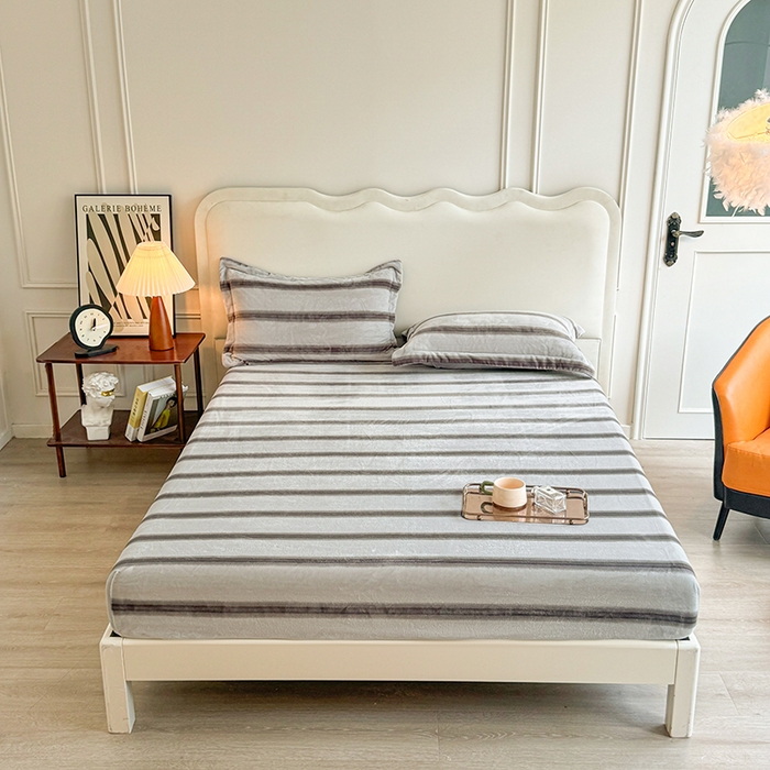 91家纺网 家纺一手货源 找家纺 菡宝 2025新款简约良品风牛奶绒四件套-查尔斯系列 支持定做定制尺寸 查尔斯-灰