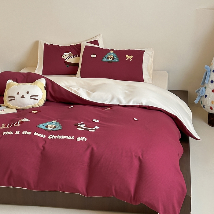 91家纺网 家纺一手货源 找家纺 风向标家纺 2025新款透气软织提花磨毛卡通毛巾绣四件套-风格二 苹果狗-红