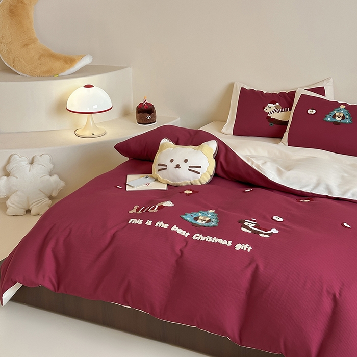 91家纺网 家纺一手货源 找家纺 风向标家纺 2025新款透气软织提花磨毛卡通毛巾绣四件套-风格二 苹果狗-红