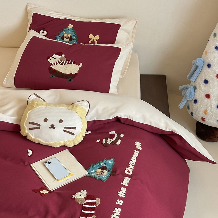 91家纺网 家纺一手货源 找家纺 风向标家纺 2025新款透气软织提花磨毛卡通毛巾绣四件套-风格二 苹果狗-红