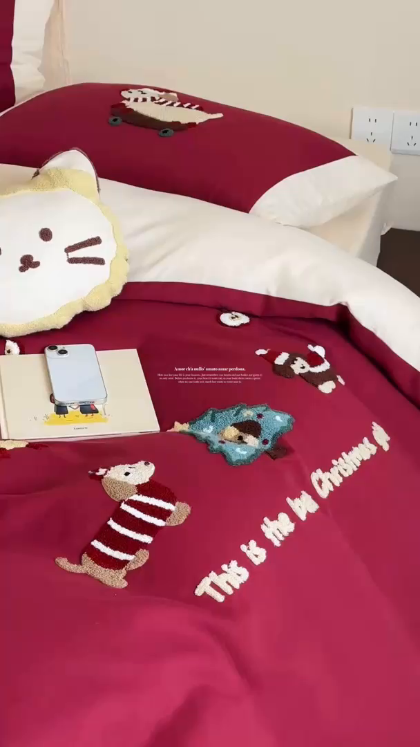 91家纺网 家纺一手货源 找家纺 风向标家纺 2025新款透气软织提花磨毛卡通毛巾绣四件套-风格二 苹果狗-红