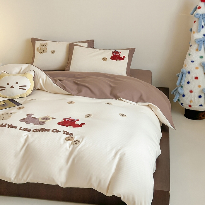 91家纺网 家纺一手货源 找家纺 风向标家纺 2025新款透气软织提花磨毛卡通毛巾绣四件套-风格二 曲奇小猫