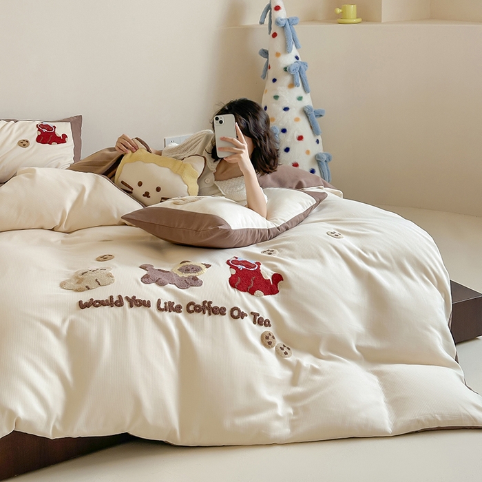 风向标家纺 2025新款透气软织提花磨毛卡通毛巾绣四件套-风格二 曲奇小猫