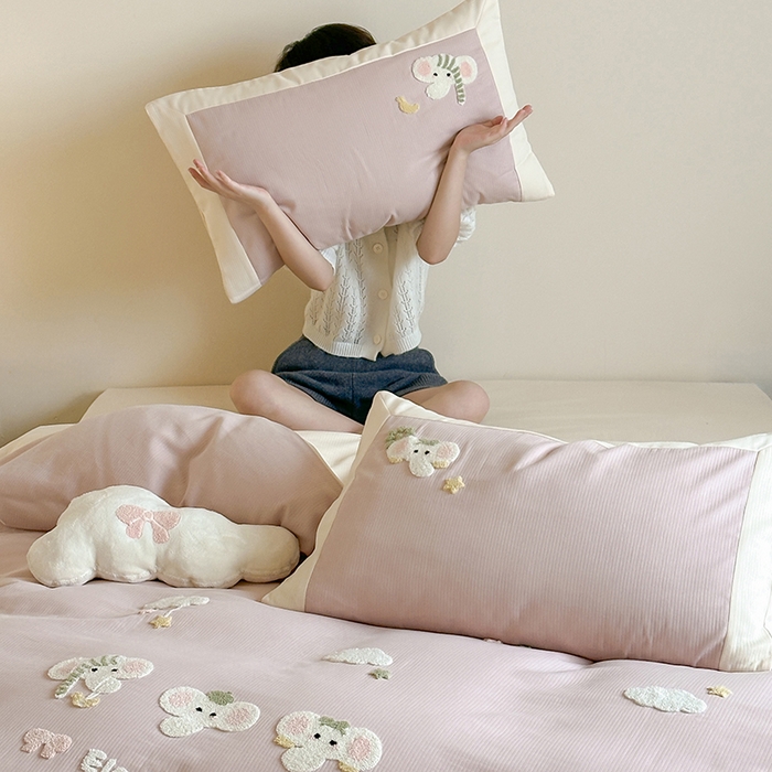 91家纺网 家纺一手货源 找家纺 风向标家纺 2025新款透气软织提花磨毛卡通毛巾绣四件套-风格二 云朵小象