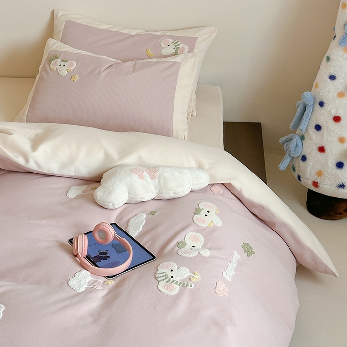 91家纺网 家纺一手货源 找家纺 风向标家纺 2025新款透气软织提花磨毛卡通毛巾绣四件套-风格二 云朵小象