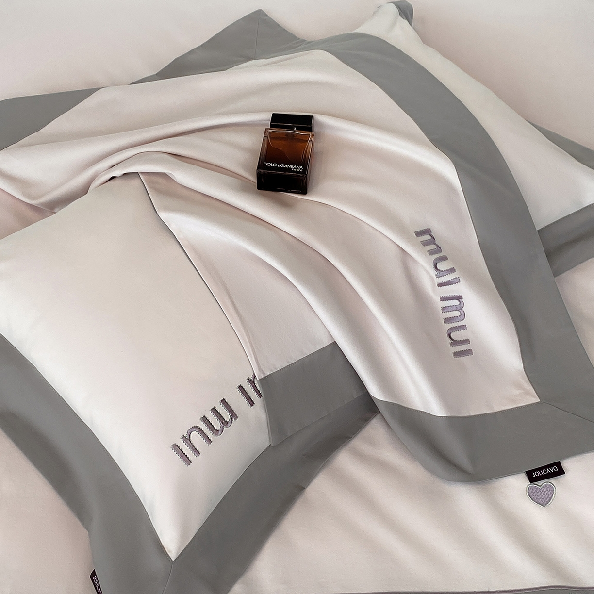 91家纺网 家纺一手货源 找家纺 高端A类加厚保暖全棉磨毛四件套纯棉被套奢侈品同款刺绣轻奢床笠款秋冬床上用品 桃之夭夭-芸粉