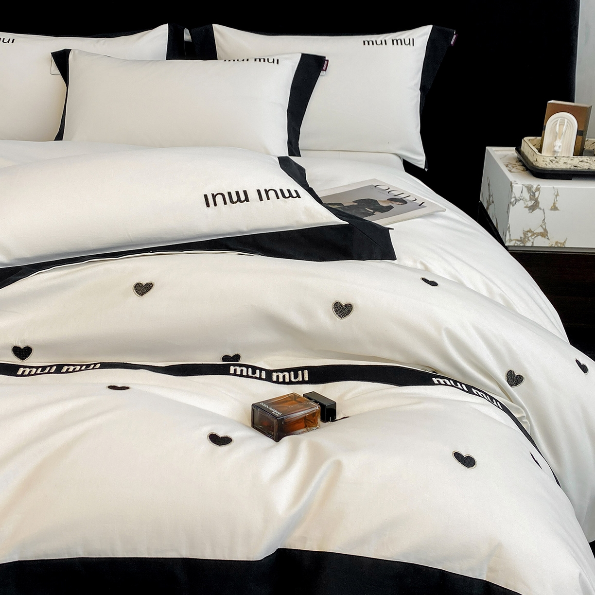 91家纺网 家纺一手货源 找家纺 （总）高端A类加厚保暖全棉磨毛四件套纯棉被套奢侈品同款刺绣轻奢床笠款秋冬床上用品