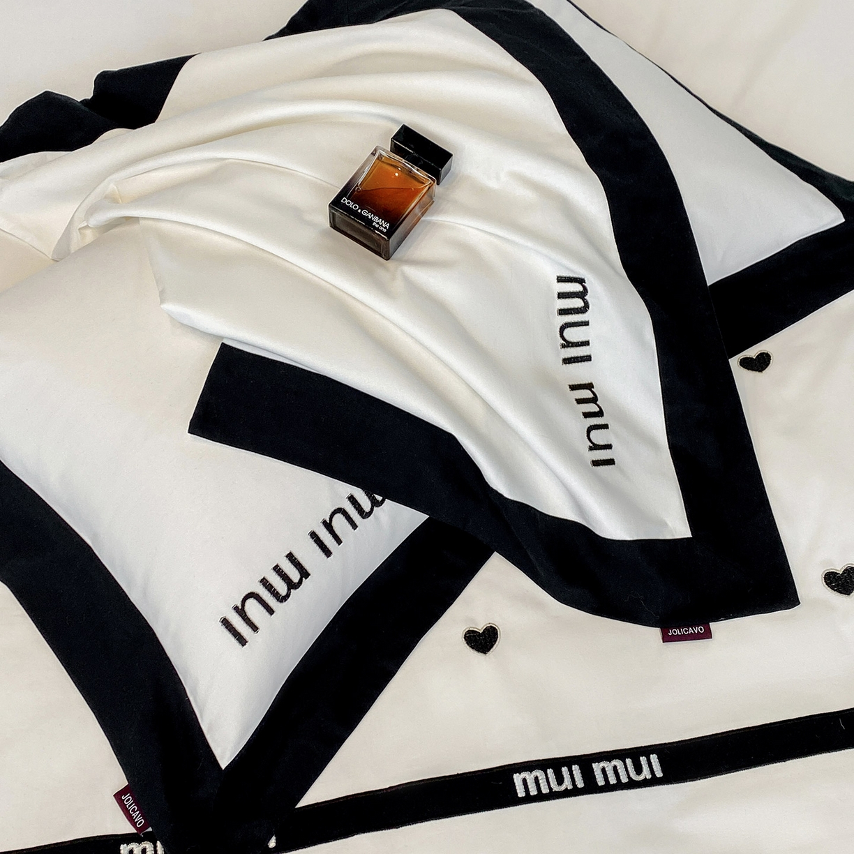 91家纺网 家纺一手货源 找家纺 （总）高端A类加厚保暖全棉磨毛四件套纯棉被套奢侈品同款刺绣轻奢床笠款秋冬床上用品