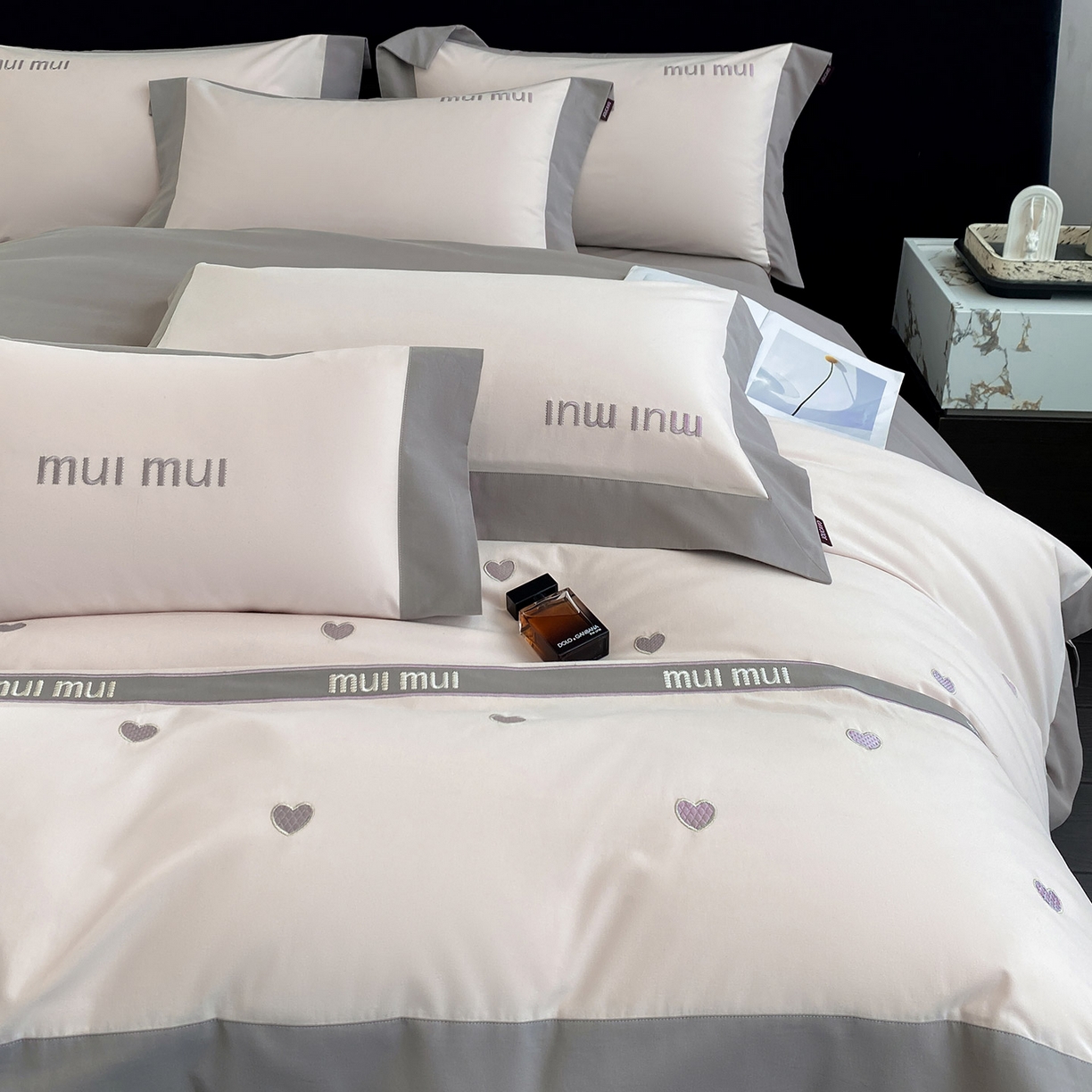 91家纺网 家纺一手货源 找家纺 高端A类加厚保暖全棉磨毛四件套纯棉被套奢侈品同款刺绣轻奢床笠款秋冬床上用品 桃之夭夭-芸粉