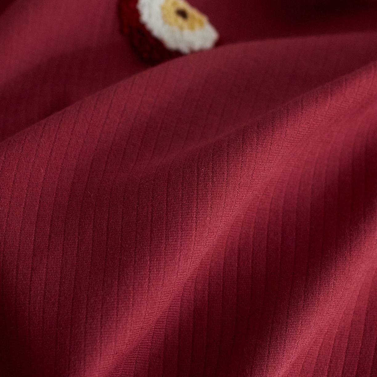 91家纺网 家纺一手货源 找家纺 风向标家纺 2025新款透气软织提花磨毛卡通毛巾绣四件套-风格三 苹果狗-红