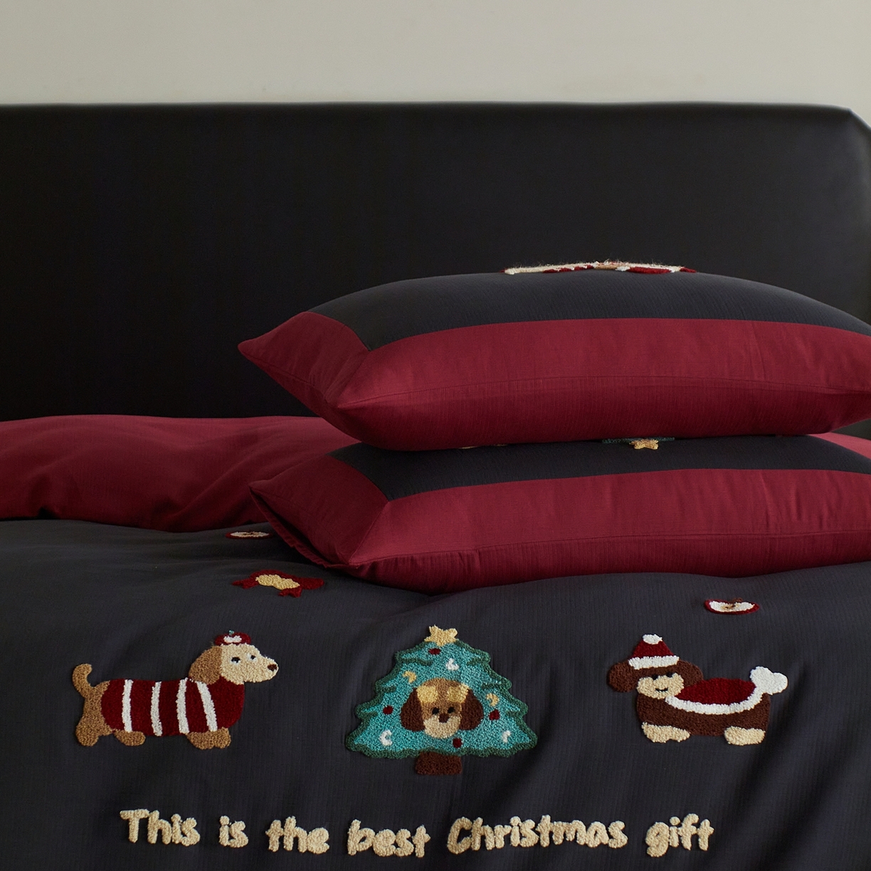 91家纺网 家纺一手货源 找家纺 风向标家纺 2025新款透气软织提花磨毛卡通毛巾绣四件套-风格三 苹果狗-蓝