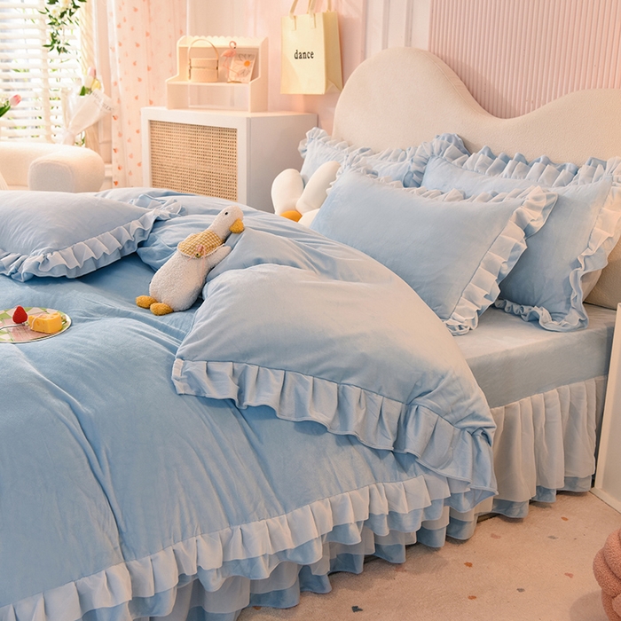 91家纺网 家纺一手货源 找家纺 后庭寝室 2025新款韩式花边牛奶绒四件套-香香公主系列 香香公主-浅蓝