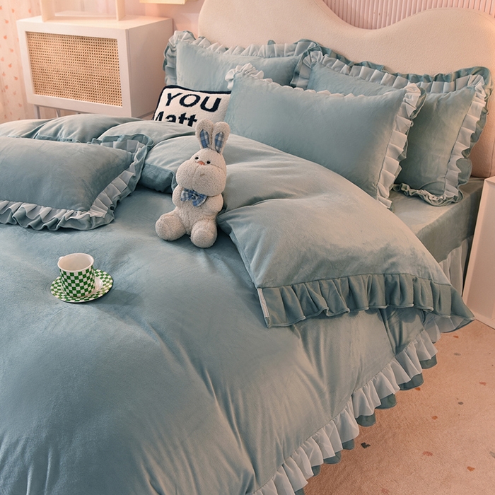 91家纺网 家纺一手货源 找家纺 后庭寝室 2025新款韩式花边牛奶绒四件套-香香公主系列 香香公主-湖蓝