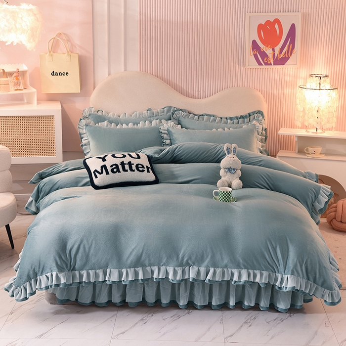 91家纺网 家纺一手货源 找家纺 后庭寝室 2025新款韩式花边牛奶绒四件套-香香公主系列 香香公主-湖蓝