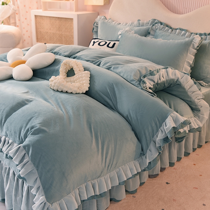 91家纺网 家纺一手货源 找家纺 后庭寝室 2025新款韩式花边牛奶绒四件套-香香公主系列 香香公主-湖蓝