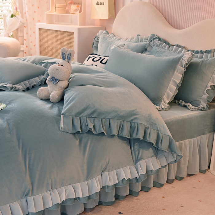 91家纺网 家纺一手货源 找家纺 后庭寝室 2025新款韩式花边牛奶绒四件套-香香公主系列 香香公主-湖蓝